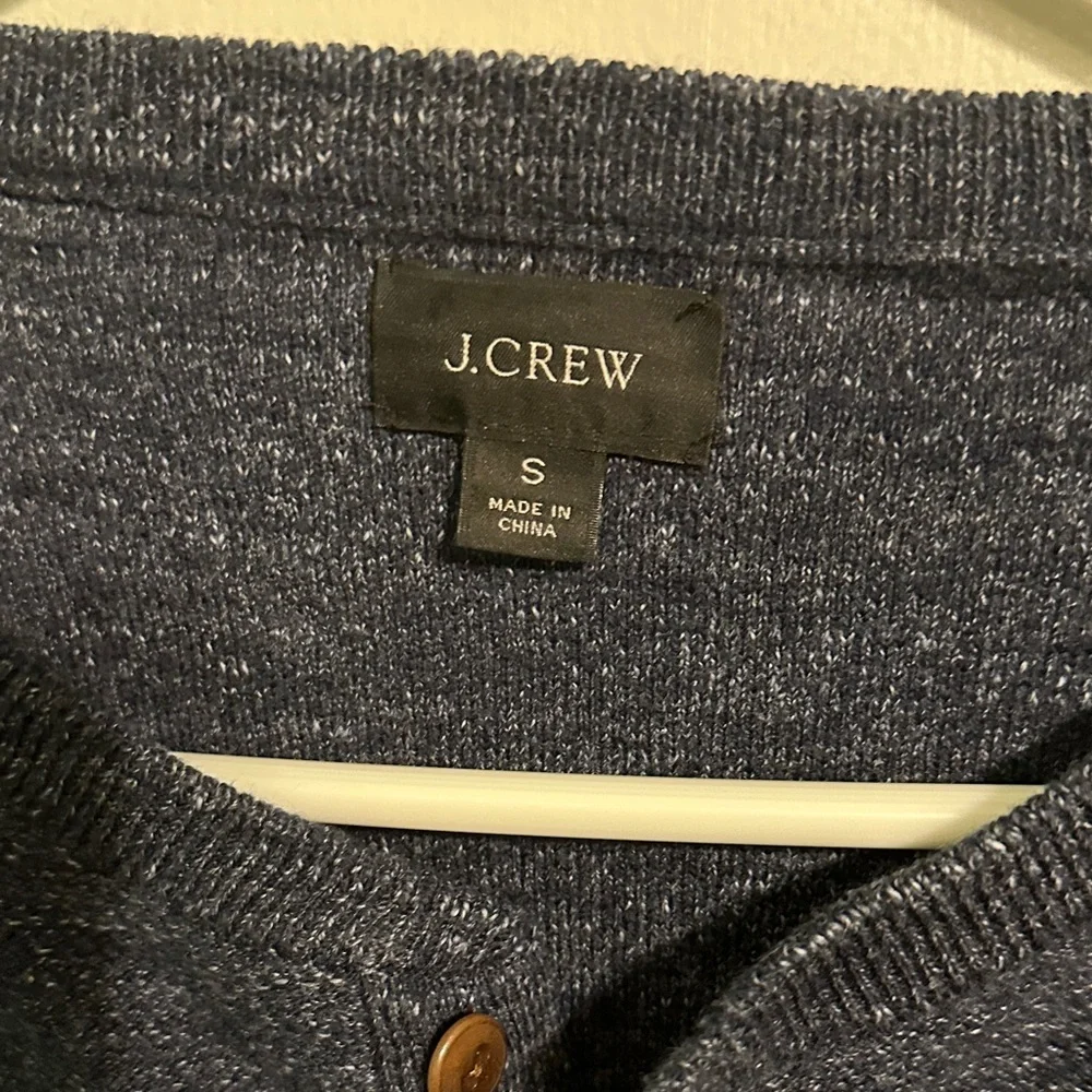 0245 J. Crew Dark Blue Long Sleeve Henley sweater size small men’s‎